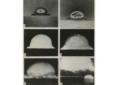 Expanding explosion from an atomic bomb test, New Mexico