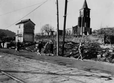 Survivors in Nagasaki 